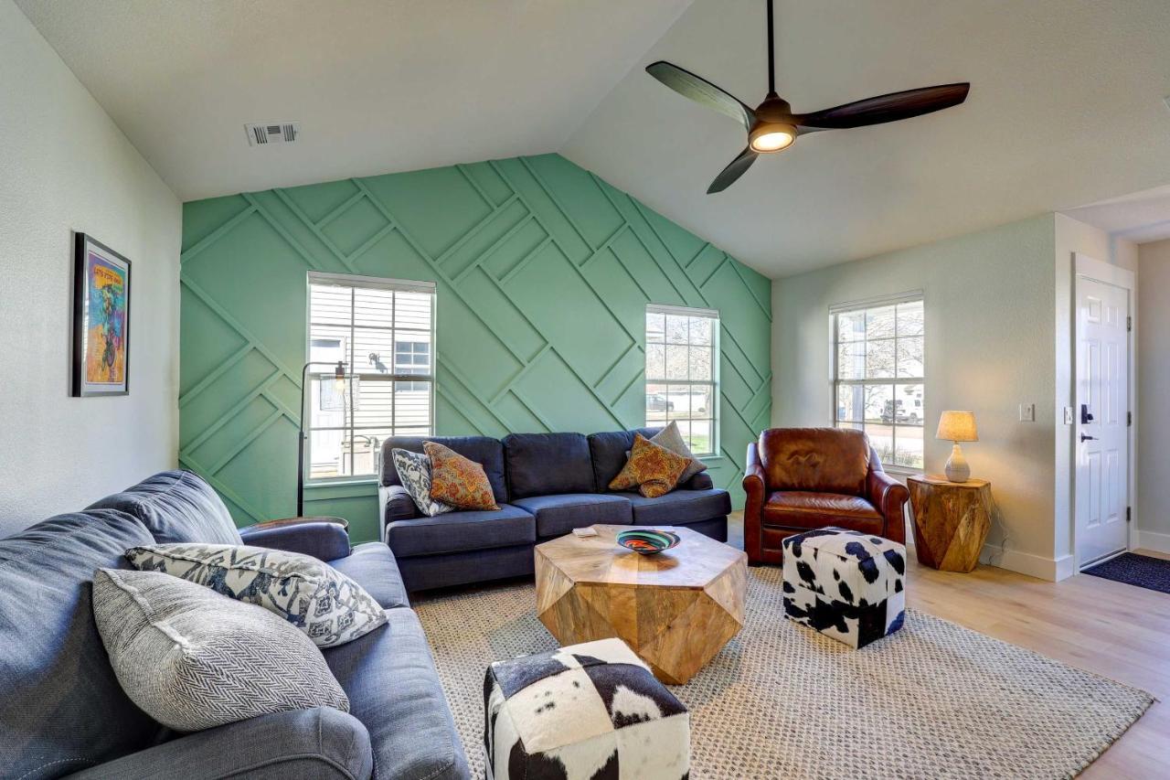 Chic Bentonville Home With Patio And Fire Pit! Luaran gambar