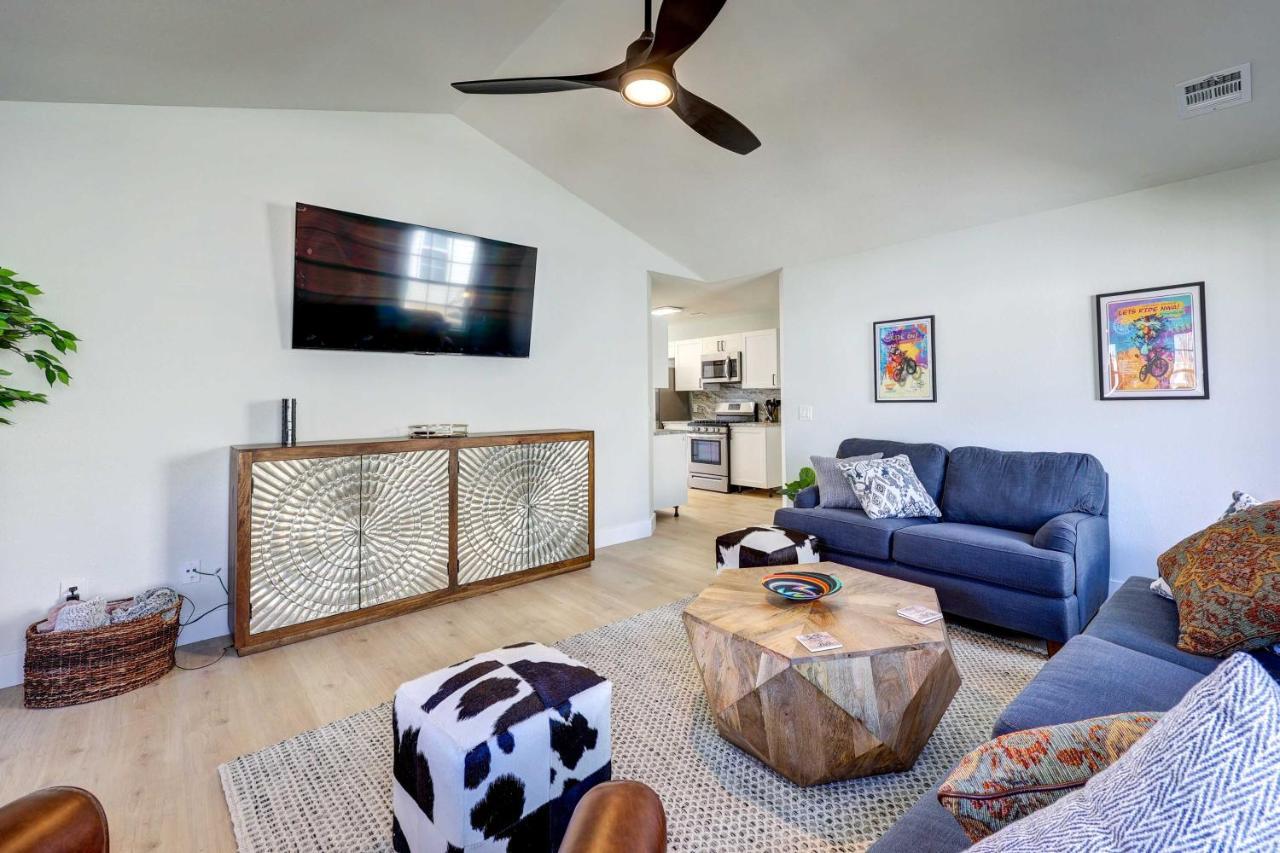 Chic Bentonville Home With Patio And Fire Pit! Luaran gambar
